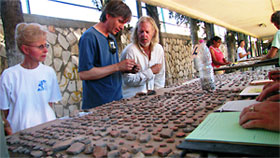Kent Bramlett, chief archaeologist, leading out in the pottery reading